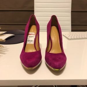 Hot pink suede Nine West heels
